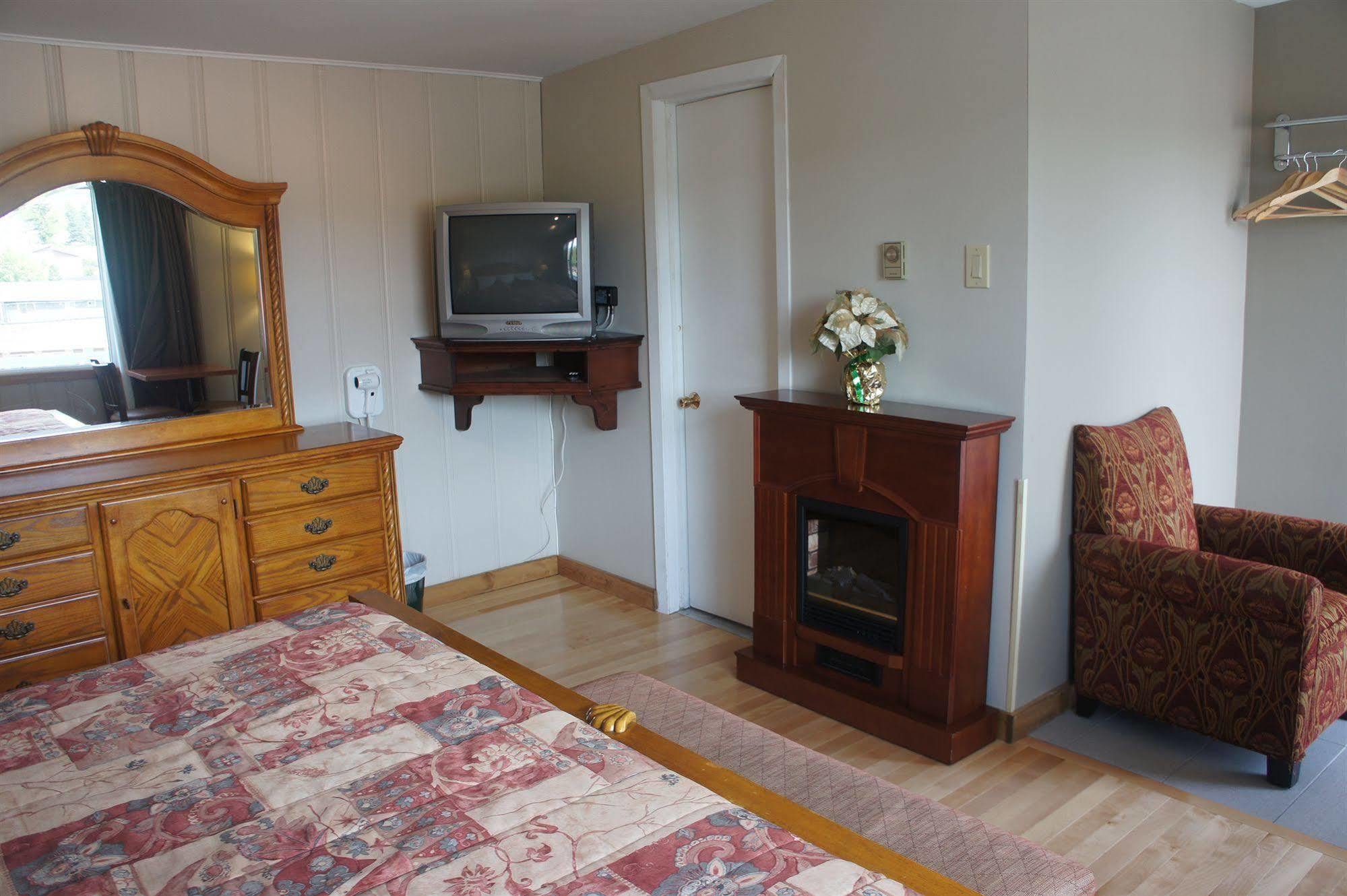 Motel Clair Mont Sainte-Agathe-des-Monts Dış mekan fotoğraf