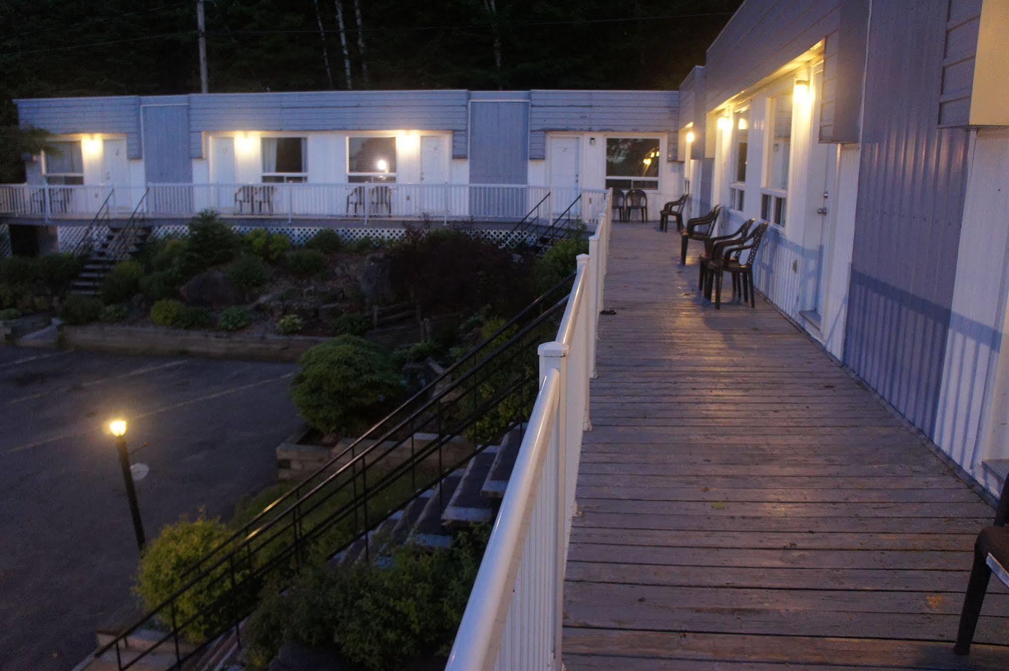 Motel Clair Mont Sainte-Agathe-des-Monts Dış mekan fotoğraf